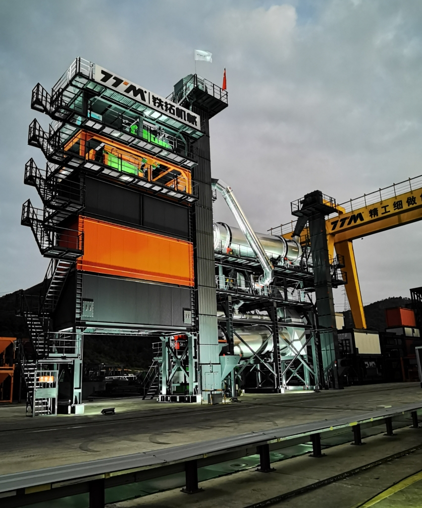 bauma CHINA 2020前夕，鐵拓機(jī)械泉州設(shè)備展區(qū)喜迎首批嘉賓蒞臨